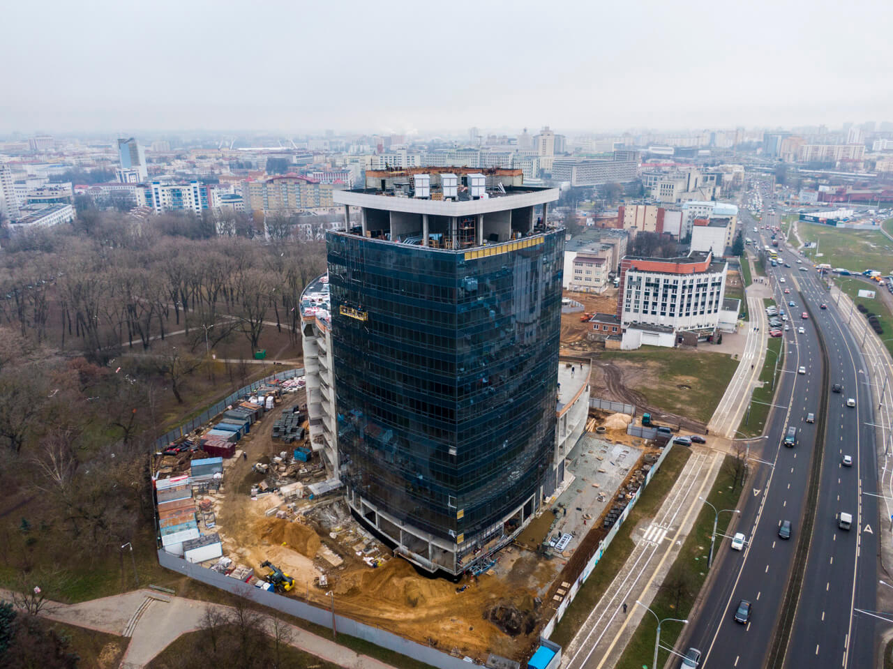 Ход строительства МФК Имперский в Минске